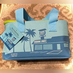 Trader Joe's Blue Insulated Tote Bag. Holds up to 1.5 gallons. NWT